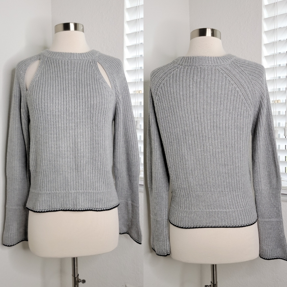 SEN|REVOLVE Cutout Raglan Knit Sweater in Gray S.